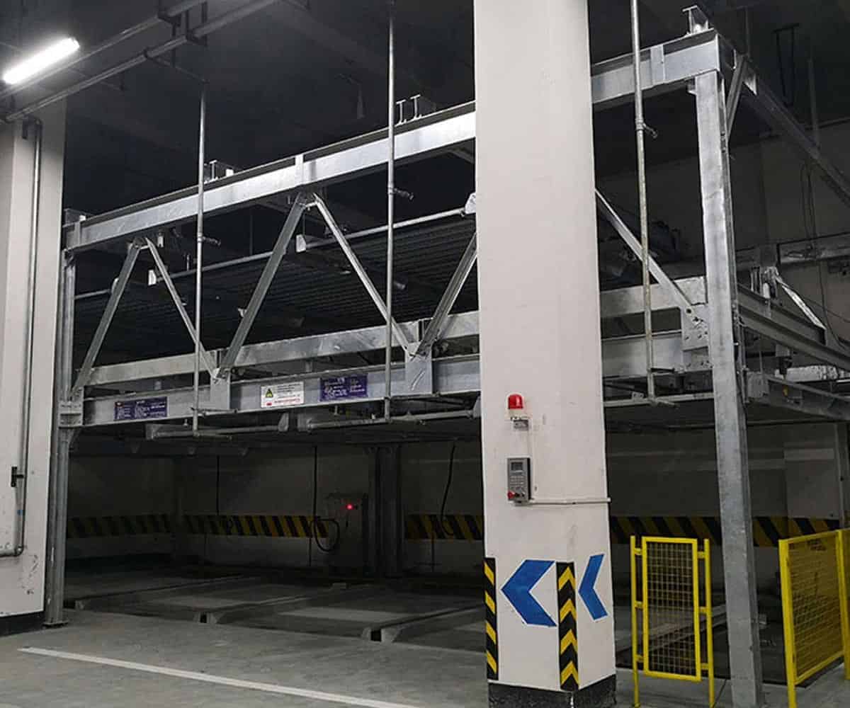 兩層簡易升降停車設(shè)備維保.jpg
