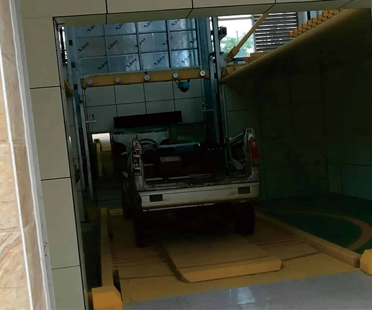 新都梳齒垂直升降類機械立體停車設(shè)備